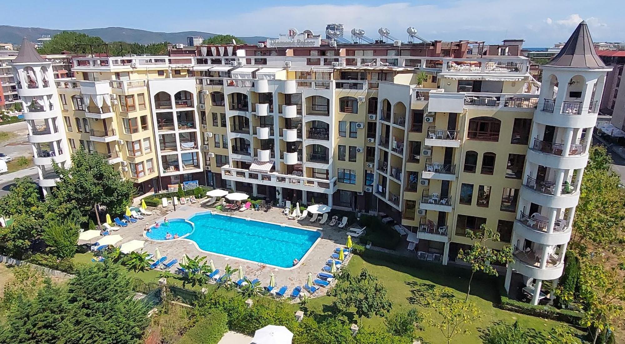 Diamond Palace Pantai Sunny Bagian luar foto